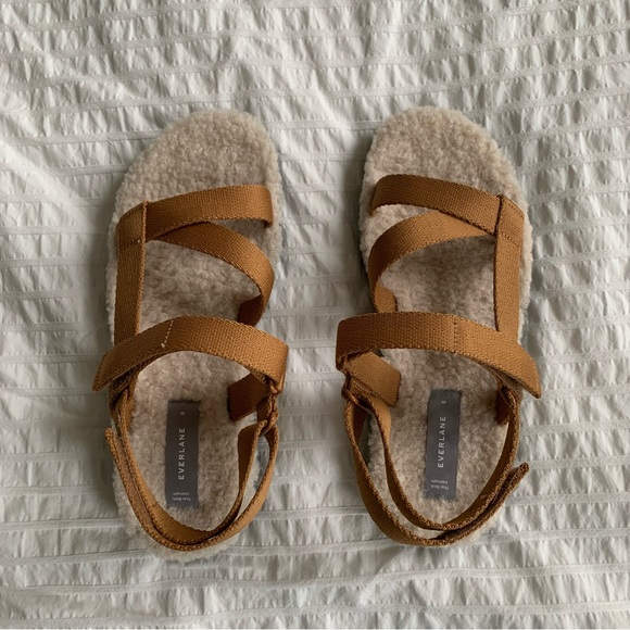 Everlane The ReNew Teddy Sport Sandal size 8, brown/cream - Picture 7 of 7